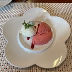 ビストロ ダイア - ヨーグルトアイスとフランボワーズのムース