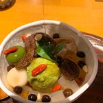 甘露七福神 - 塩あんみつ(抹茶アイス)に蜜をかけまーす。