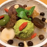 甘露七福神 - 塩あんみつ(抹茶アイス)蜜をかけたあとです。