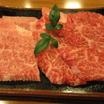 米沢牛 登起波 - 霜降りカルビとカルビ