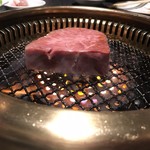 肉匠迎賓館 田原本店 - 特選厚切りミスジステーキ