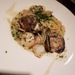 絵地尊 - 魚介のクリームパスタ 1200円