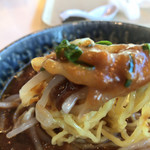 麦わら屋 - カレーラーメン 900円 しっかり香辛料のどろっと風