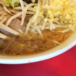 ラーメン二郎 - スープ