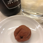 元祖立ち飲み屋 - 梅干し単品50円