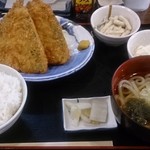 Isomaru Suisan - アジフライ定食とポテサラ　1025円
