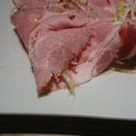 くそオヤジ最後のひとふり - ちょいあてチャーシューは瑞々しさが持続します