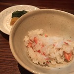 蟹ご飯、お漬物、茸汁