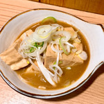 立呑み晩杯屋 - 煮込み豆腐のみ110円