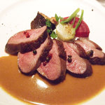 SAKURA - シャラン産幼鴨のロースト