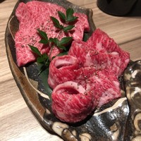 柳橋焼にく わにく - 
