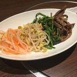 万宝家 - ナムル盛り合わせ（￥650）