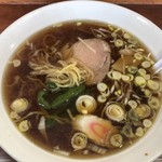 味よし食堂 - ラーメン(中盛)700円。
      うまし！