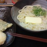 讃岐うどん いしもと - 釜ﾊﾞﾀｰ醤油+半玉天+鶏天