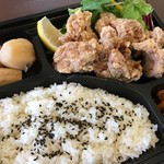 がむしゃら - 料理写真:秘伝鶏の唐揚げ