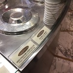 Il Gelato di San Crispino al Pantheon - フレーバーは常時30種類くらいあります　売れ行きを見て順次追加しています