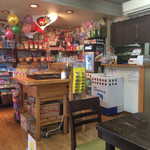 駄菓子屋笑話 - 駄菓子屋さんのイートイン