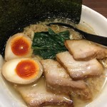 麺屋わっしょい - わっしょい家系ラーメン（大盛）（￥890）