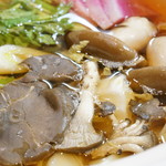 鮨松榮 - 大黒しめじ鍋