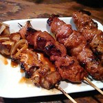 やきとん あかね - かしらあぶら、なんこつ、レバー、たんした