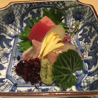ささら庭 - 本鮪、縞鯵、真羽太のお造り