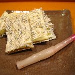 うとら - たたみいわしのチーズはさみ焼き