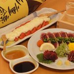 Ajisai Sankyuu - 当店の看板メニュー、鴨刺盛合わせ、豆乳とトマトスライス、日本酒「三重錦」です。