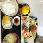 グリル おおくら - ヒレカツ刺身定食1600円