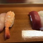 Hikarizushi - 並にぎり 先の４貫
                      ブリ・海老・鮪・鯛