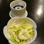 鳥寿々 - まんさくの花生原酒純米大吟醸雄町酒と、お通し。