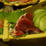 マグロ専門居酒屋 鮪屋 - 本まぐろ5点盛りとまぐろの中落をセットアップ