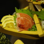 マグロ専門居酒屋 鮪屋 - 本まぐろ5点盛りとまぐろの中落をセットアップ
