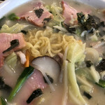 和が家 - ベーコン野菜ラーメンのアップ