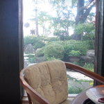 ぎゃらりぃかふぇ華野 - 離れからお庭を