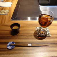 くずし鉄板 あばぐら 恵比寿店 - 黒毛和牛100％ハンバーグ御膳180g1,490円、カリフラワーのすりながし