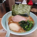 横浜ラーメン 武蔵家  志木店 - デフォルトラーメン税込650円+味玉サービス有難うございます！