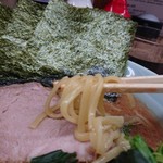 横浜ラーメン 武蔵家  - 酒井製麺の柔らか目注文