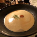 ザ タヴァン グリル＆ラウンジ - 