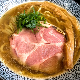 煮干らー麺シロクロ