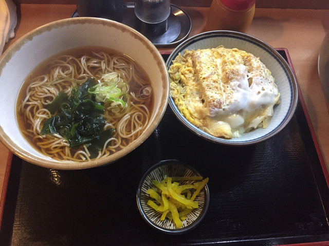 新八 京急川崎 立ち食いそば 食べログ