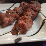 もつ焼き じんちゃん - カシラ