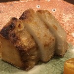 一本木石橋 - ＊いくつかの工程を経て最後に揚げられた「海老芋」が美味しいこと。 京都では何度か頂きましたが、こちらの品が一番美味しい。 大阪：富田林の菊芋を使用されています。