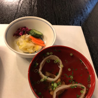 鰻割烹 伊豆栄 本店 - 肝吸いにお漬物  肝が割と大きく立派なもの♬