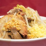ラーメン二郎 - ラーメン小＋ニンニク多め