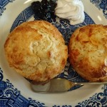 LIBERTY - スコーン    パイナップルと プレーン