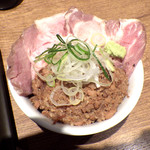 麺と心 7 - MIXチャーシュー丼 ミニ