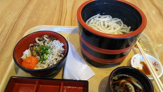 Eat it! - しらす明太うどんセット850円