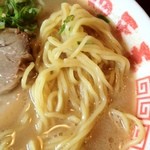 ラーメン 田中九商店 - 麺