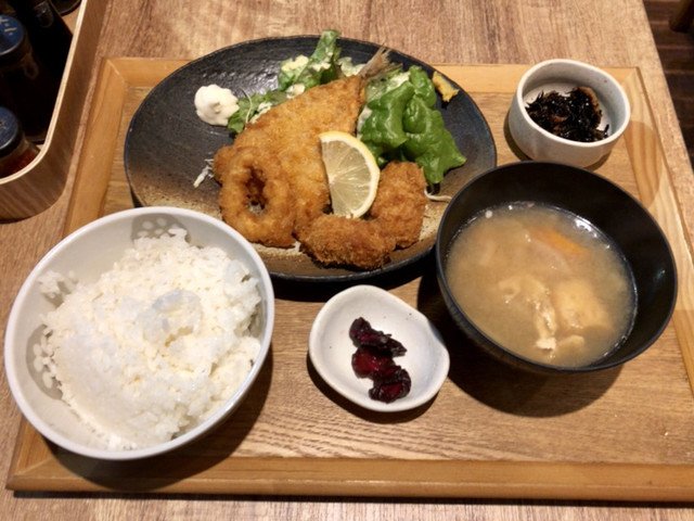 和食ダイニング ごはん 荻窪 定食 食堂 食べログ