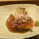 虎白 - メジマグロ叩きをジュレで